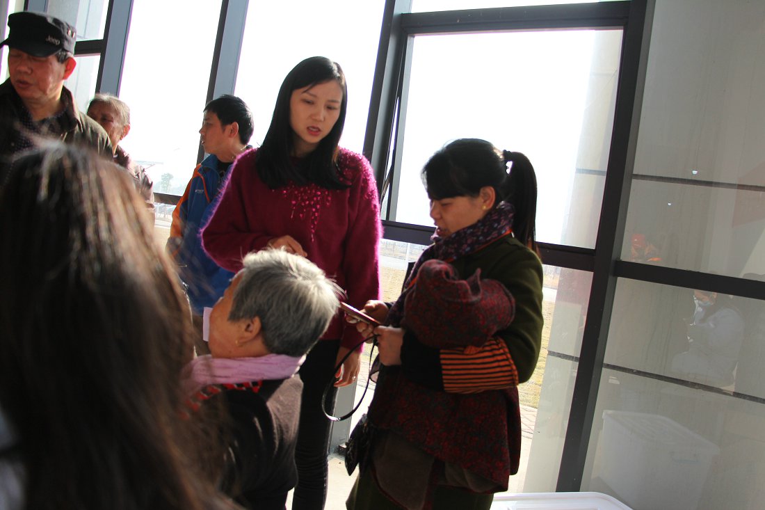 沃格光电开展2017感恩有您沃格光电员工父母体检活动 沃格光电开展2017感恩有您沃格光电员工父母体检活动