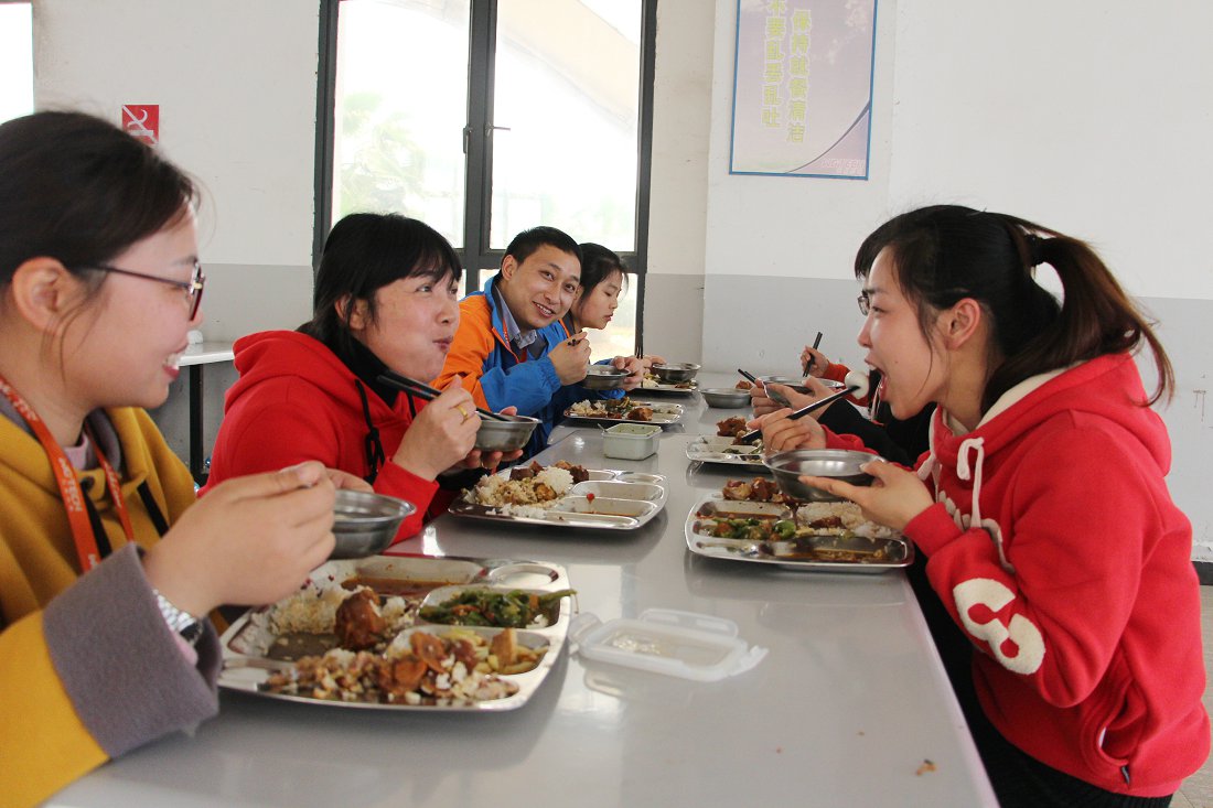 沃格光电庆元宵佳节，今天你吃汤圆了吗？